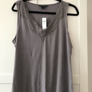 NWT Banana Republic v-neck tank